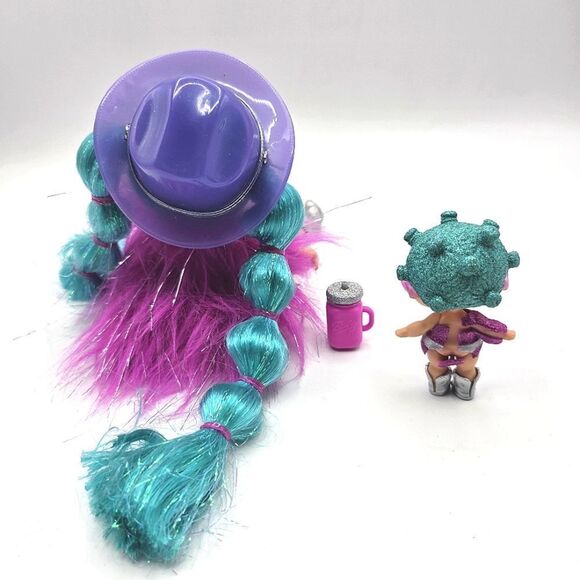 L.O.L Suprise! O.M.G. Winter Disco Cosmic Nova Fashion & Cosmic Queen Tots - Picture 7 of 15